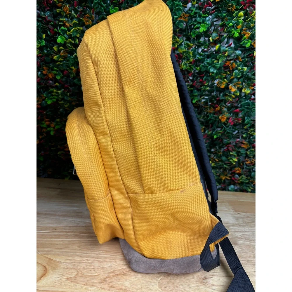 JanSport Right Pack Backpack Mustard Yellow Suede Leather Bottom Laptop Sleeve